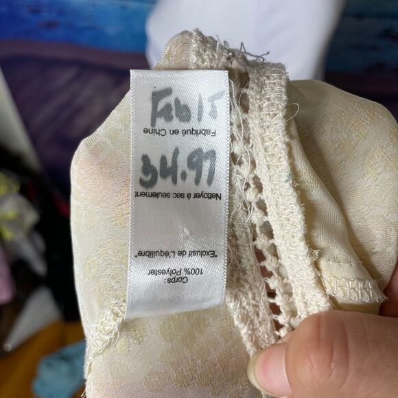 Astr Ivory sheer long sleeve sheer top Large - Picture 12 of 12